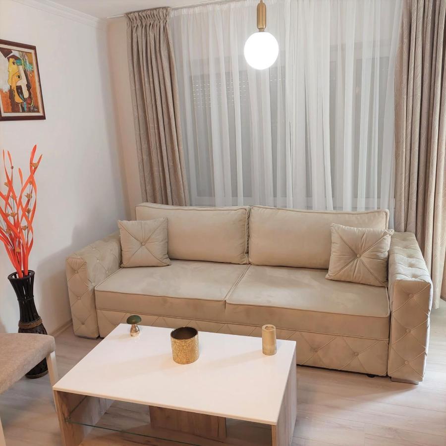City Lux Square Apartments 斯科普里 外观 照片