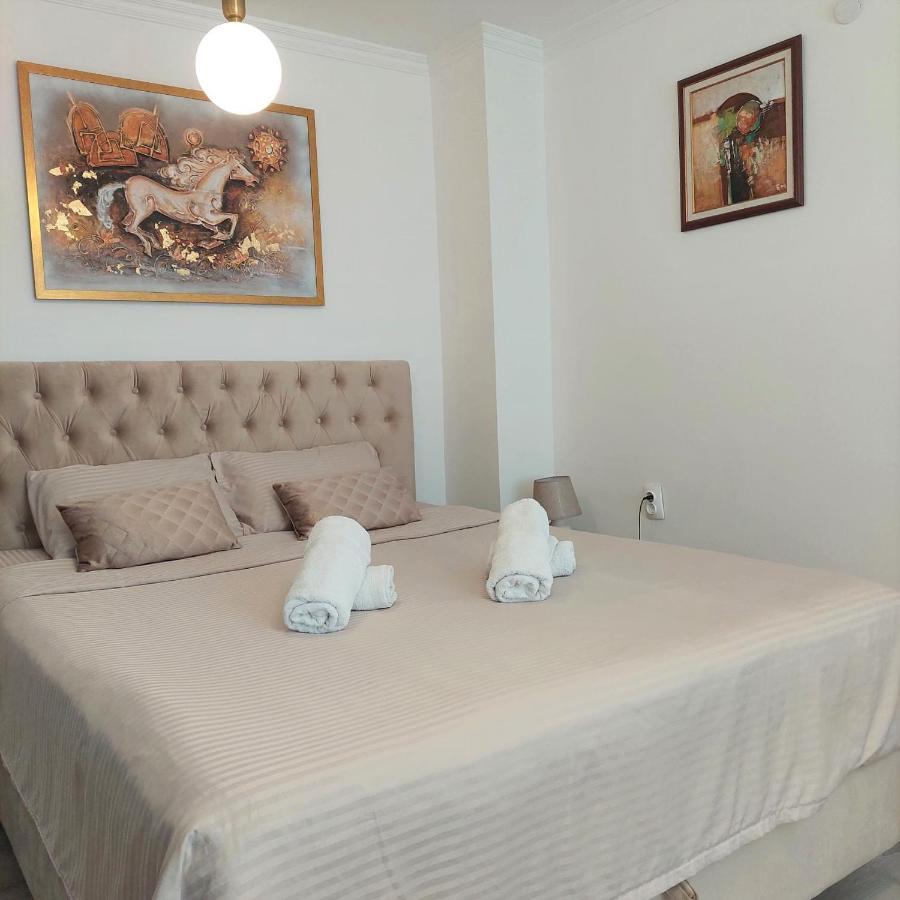 City Lux Square Apartments 斯科普里 外观 照片