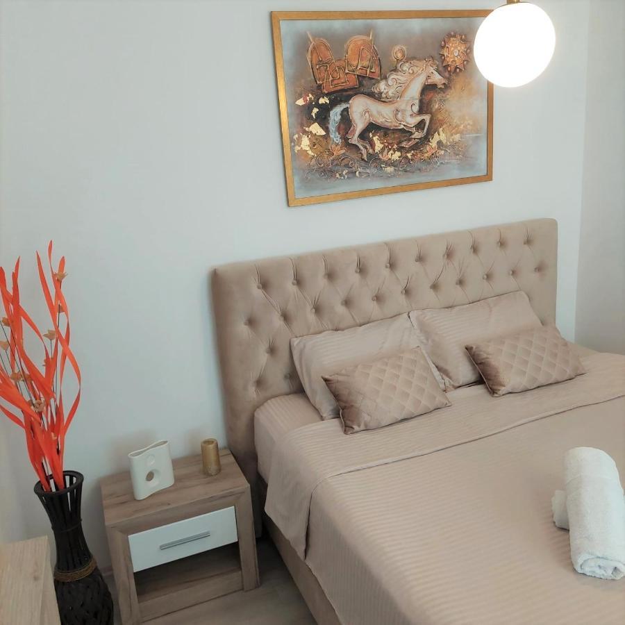 City Lux Square Apartments 斯科普里 外观 照片